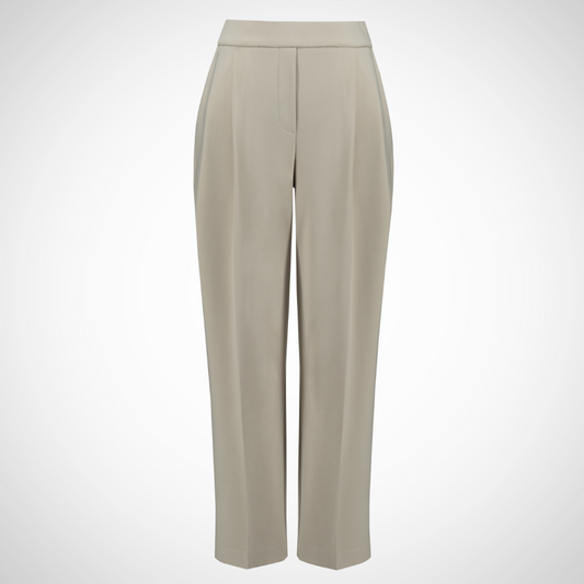 Jaboli Boutique - Fergus Ontario - Joseph Ribkoff - Cropped Pleated Trouser. Joseph Ribkoff - Colour: Moonstone Design: Pull-on, high-rise Style: Tailored, menswear-inspired elegance Versatility: Pair with matching blazer or other closet pieces Fit: High-rise with slight draping Length: Cropped at the ankle Footwear Compatibility: Loafers, heels, sandals Features: Convenient front pockets