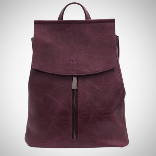 Jaboli Boutique - Fergus Ontario - Chloe Backpack. Flap closure and top zipper closure Top handle Adjustable shoulder strap Interior: zipper pocket and smartphone, pocket, Exterior: front zipper pocket and back zipper pocket, Material: Polyurethane, Lining: nylon (100% recycled),  Dimensions (cm): 24 L x 27 H x 11 D  Handle drop (cm): 10 Shoulder strap drop (cm): 38 - 54.